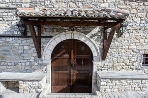 VISTA BOUTIQUE HOTEL