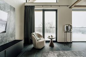 Crystal Pine Spa - LoftAffair Collection