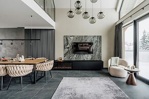 Crystal Pine Spa - LoftAffair Collection