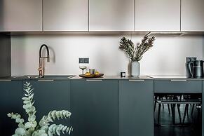 Crystal Pine Spa - LoftAffair Collection