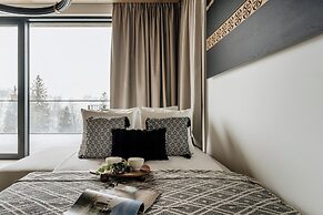 Crystal Pine Spa - LoftAffair Collection