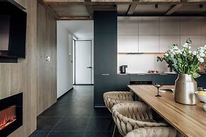 Crystal Pine Spa - LoftAffair Collection