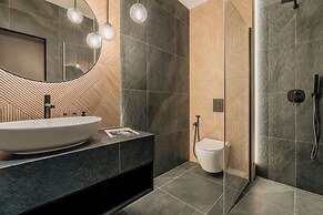 Crystal Pine Spa - LoftAffair Collection