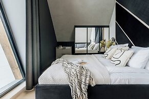 Crystal Pine Spa - LoftAffair Collection