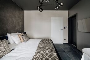 Crystal Pine Spa - LoftAffair Collection