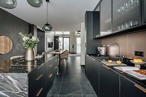 Crystal Pine Spa - LoftAffair Collection