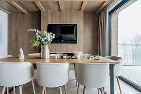 Crystal Pine Spa - LoftAffair Collection