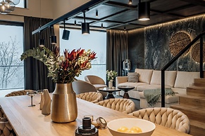 Crystal Pine Spa - LoftAffair Collection