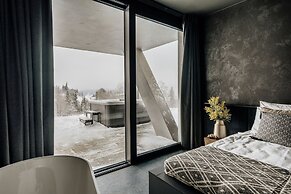 Crystal Pine Spa - LoftAffair Collection