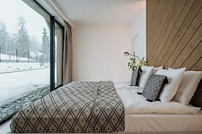 Crystal Pine Spa - LoftAffair Collection