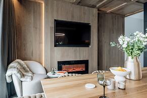 Crystal Pine Spa - LoftAffair Collection