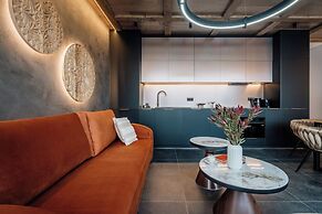 Crystal Pine Spa - LoftAffair Collection