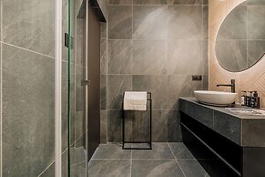 Crystal Pine Spa - LoftAffair Collection