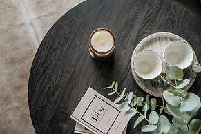 Crystal Pine Spa - LoftAffair Collection