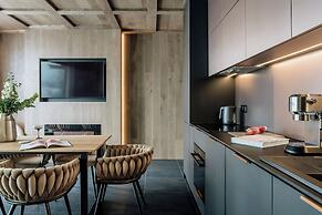 Crystal Pine Spa - LoftAffair Collection