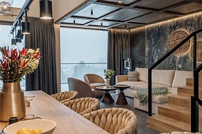 Crystal Pine Spa - LoftAffair Collection