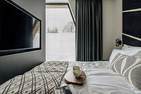 Crystal Pine Spa - LoftAffair Collection