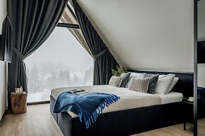 Crystal Pine Spa - LoftAffair Collection