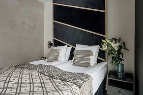 Crystal Pine Spa - LoftAffair Collection