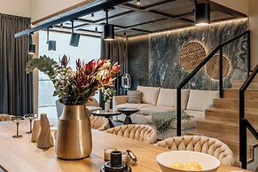 Crystal Pine Spa - LoftAffair Collection