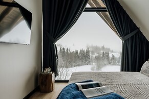 Crystal Pine Spa - LoftAffair Collection