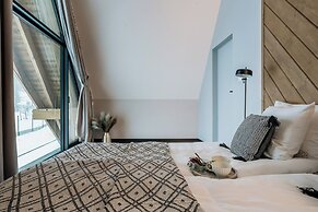 Crystal Pine Spa - LoftAffair Collection