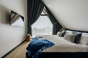 Crystal Pine Spa - LoftAffair Collection