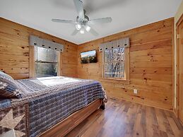 Greenbrier Woods 2 Bedroom Cabin