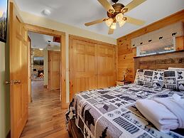 Greenbrier Woods 2 Bedroom Cabin