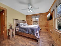Greenbrier Woods 2 Bedroom Cabin