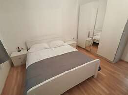 Perfect Getaway Near Korčulas Scenic Sights and Beaches