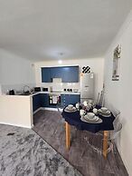 Northampton Cozy Apartment Retreat