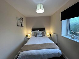 2br-sleeps6-parking-petsok-balcony-countryside