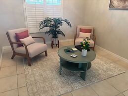 Family Friendly - Private Pool - Sleeps 10