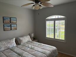 Family Friendly - Private Pool - Sleeps 10