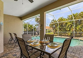 Family Friendly - Private Pool - Sleeps 10