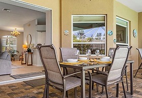 Family Friendly - Private Pool - Sleeps 10