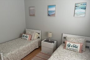 Family Friendly - Private Pool - Sleeps 10