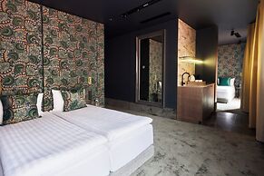 Eze Beach Residence