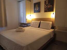 Apto INTEIRO com varanda -VISTA para mar