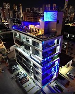 Apto INTEIRO com varanda -VISTA para mar