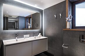 Silverstone by Alpine Resorts