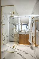 Silverstone by Alpine Resorts