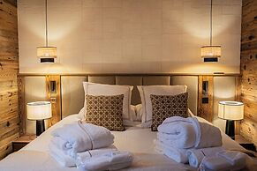 Silverstone by Alpine Resorts