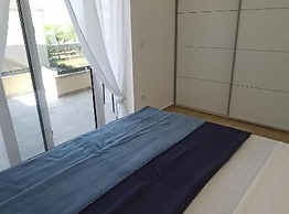 Villa Sunrise With Outdoor Pool