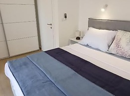 Villa Sunrise With Outdoor Pool