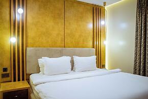 Check Inn Hotels Apo