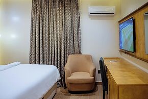 Check Inn Hotels Apo