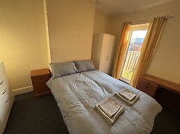 Mayflower road guest house room 2