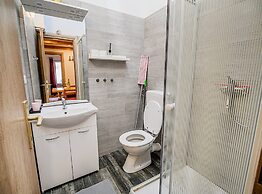 Sleek and Stylish Umag Apartments With Sea View